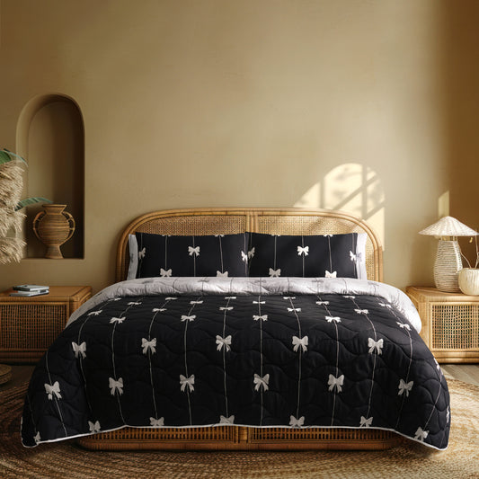 Velour Noir Quilted Bedspread Set